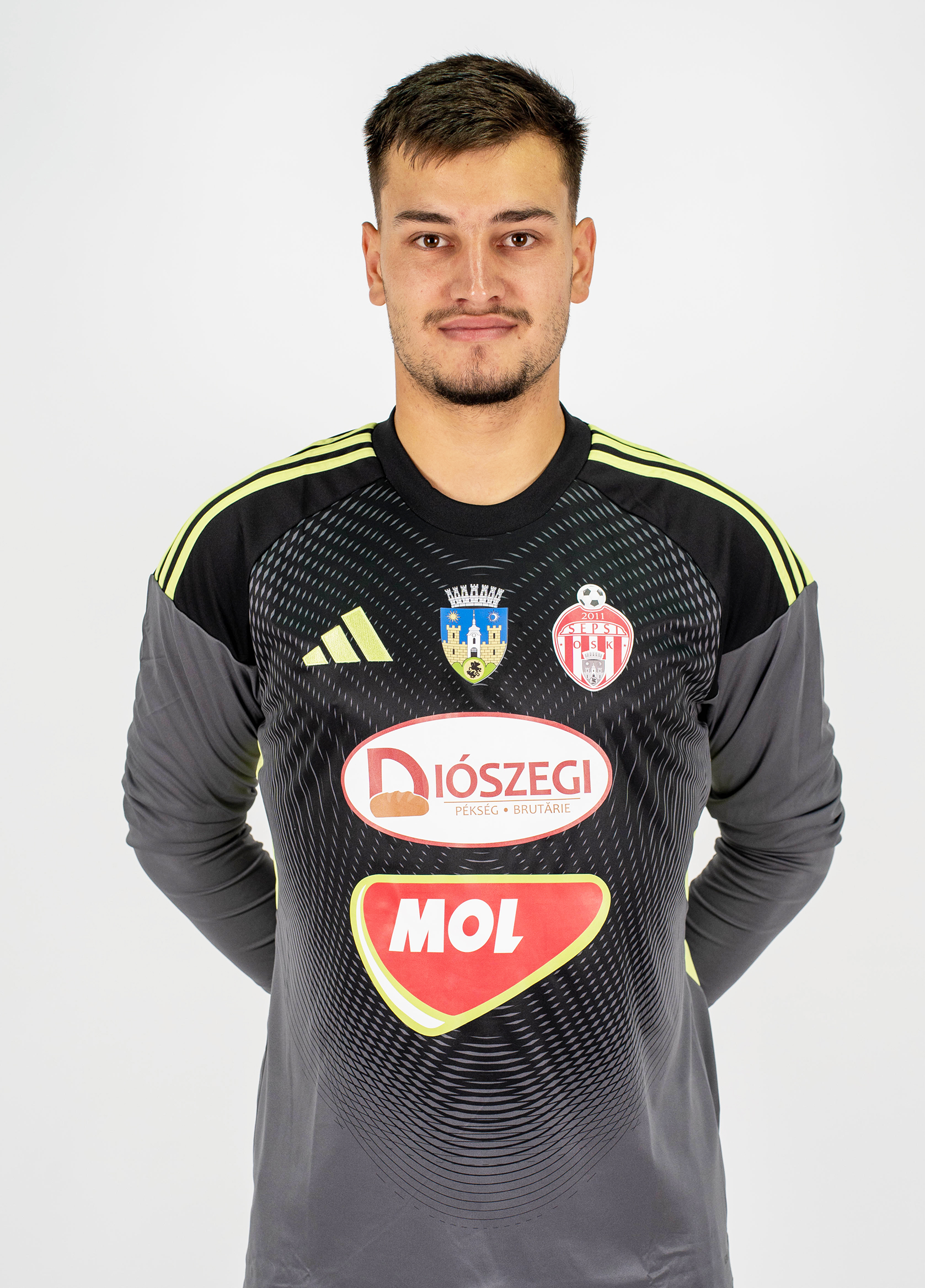31. GYENGE SZILÁRD